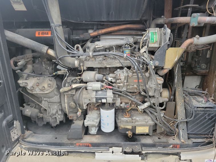 image for item DN4220 2006 Utility 3000R  refrigerated van trailer