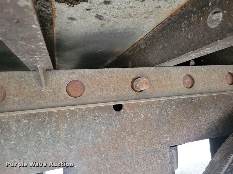 image for item DN4220 2006 Utility 3000R  refrigerated van trailer