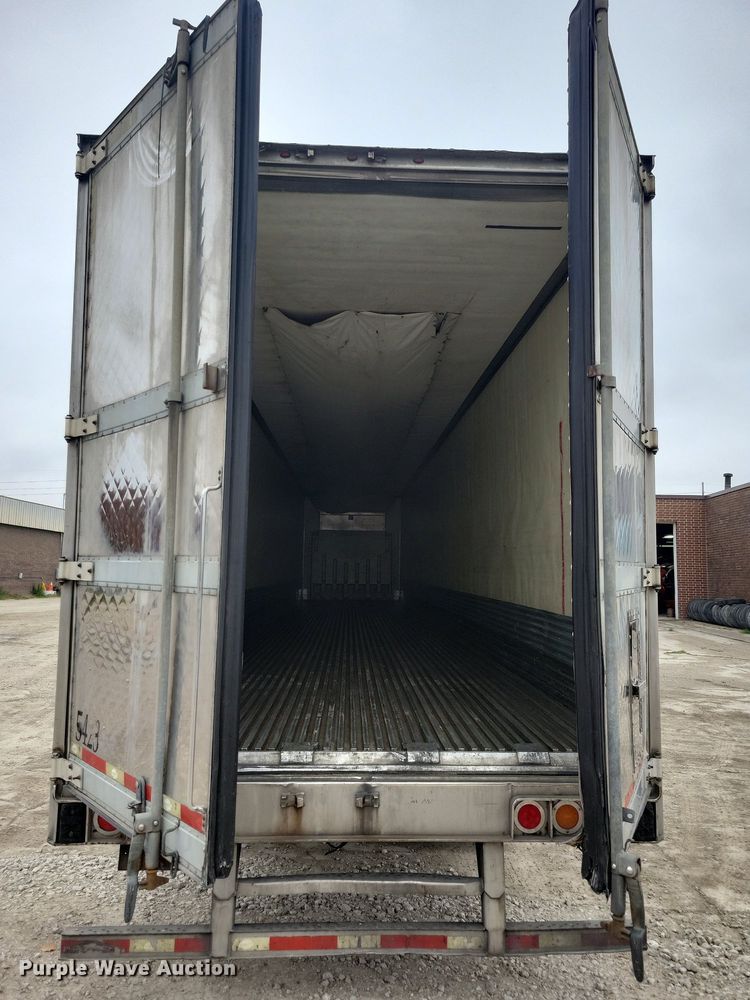 image for item DN4221 2008 Utility 3000R  refrigerated van trailer