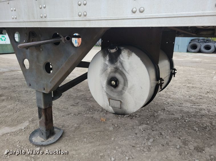 image for item DN4221 2008 Utility 3000R  refrigerated van trailer