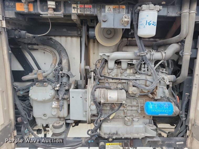 image for item DN4221 2008 Utility 3000R  refrigerated van trailer