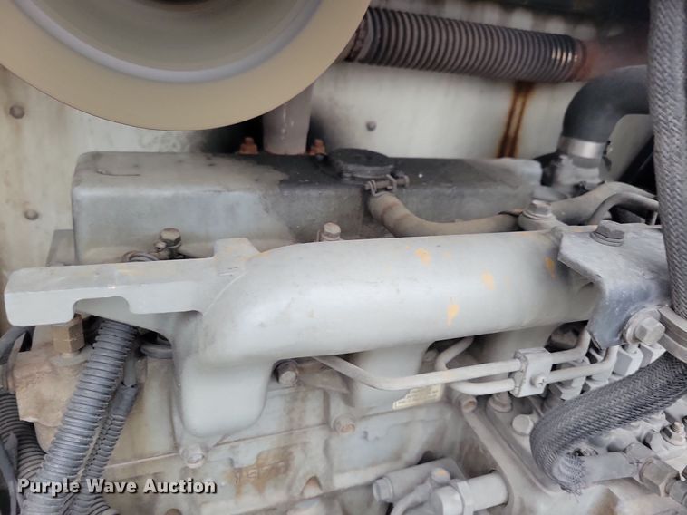 image for item DN4221 2008 Utility 3000R  refrigerated van trailer