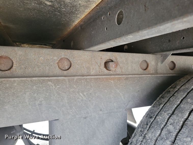 image for item DN4221 2008 Utility 3000R  refrigerated van trailer