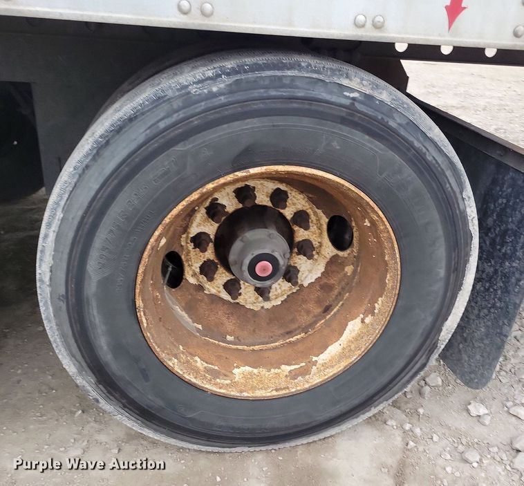 image for item DN4221 2008 Utility 3000R  refrigerated van trailer