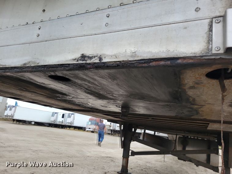 image for item DN4222 2016 Utility 3000R  refrigerated van trailer