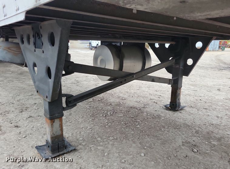 image for item DN4222 2016 Utility 3000R  refrigerated van trailer