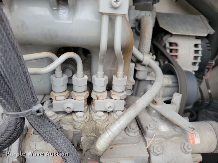 image for item DN4222 2016 Utility 3000R  refrigerated van trailer