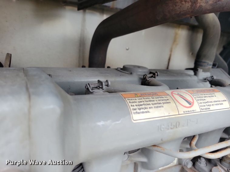 image for item DN4222 2016 Utility 3000R  refrigerated van trailer