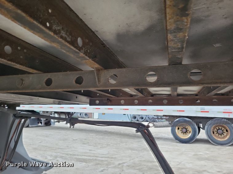 image for item DN4222 2016 Utility 3000R  refrigerated van trailer