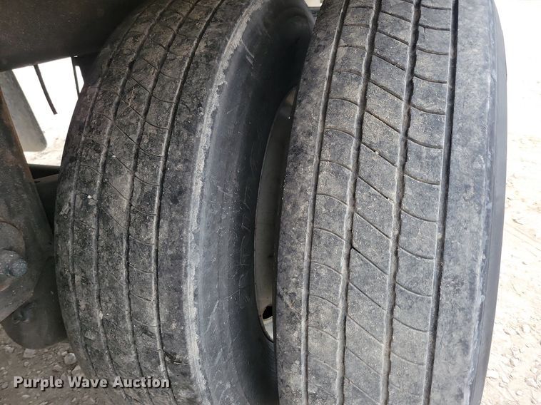 image for item DN4222 2016 Utility 3000R  refrigerated van trailer