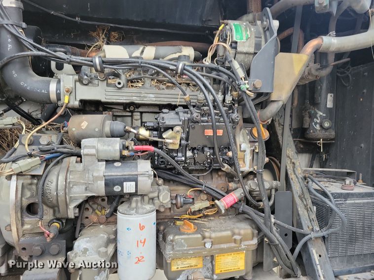 image for item DN4223 2005 Utility 3000R  refrigerated van trailer