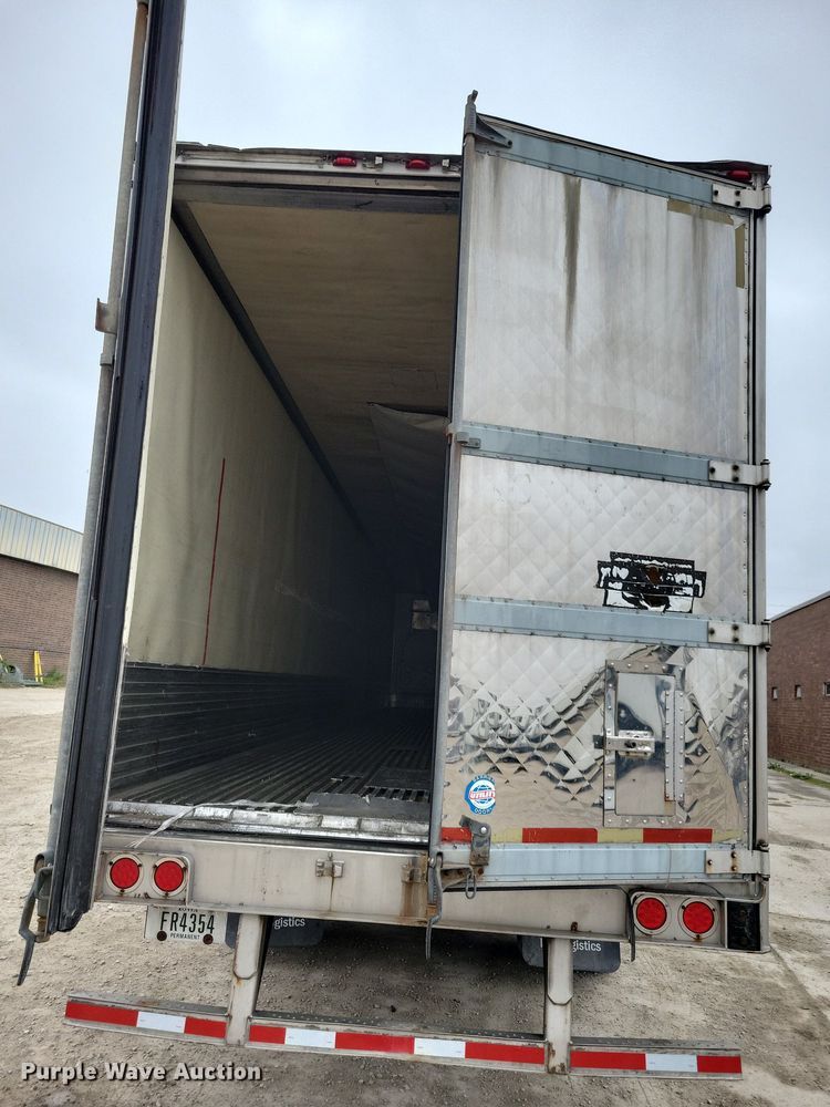 image for item DN4223 2005 Utility 3000R  refrigerated van trailer