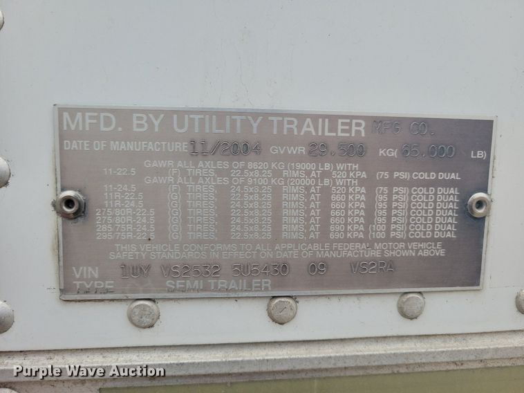 image for item DN4223 2005 Utility 3000R  refrigerated van trailer
