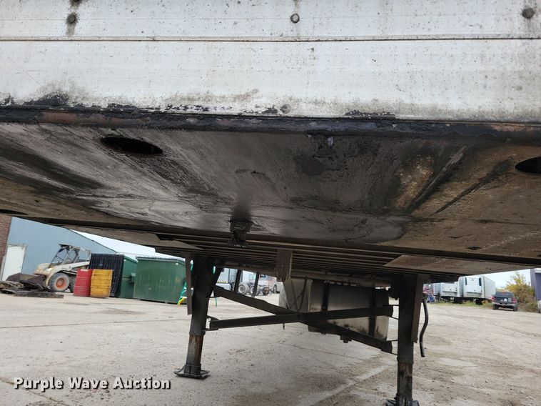 image for item DN4224 2016 Utility 3000R  refrigerated van trailer