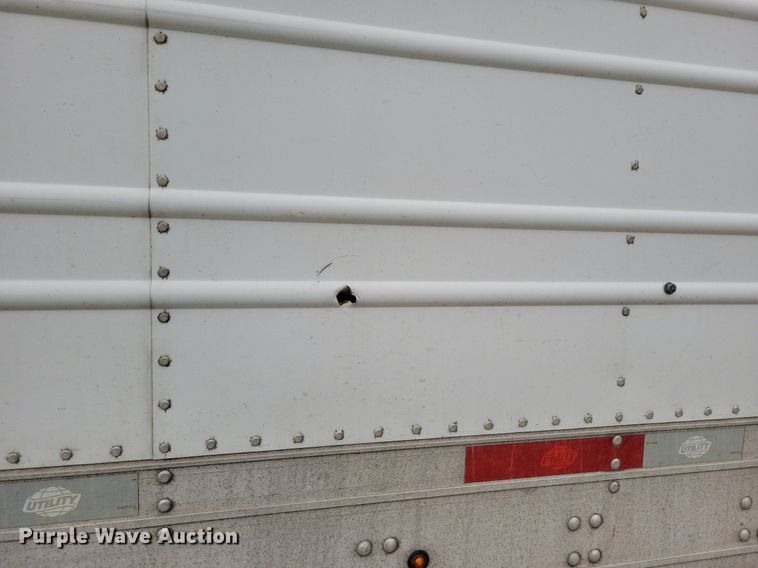 image for item DN4224 2016 Utility 3000R  refrigerated van trailer