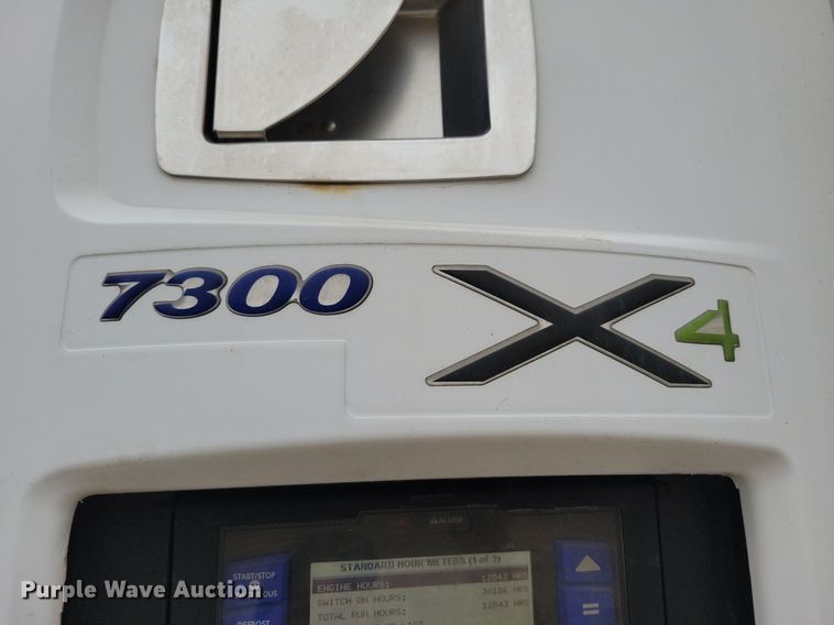 image for item DN4224 2016 Utility 3000R  refrigerated van trailer