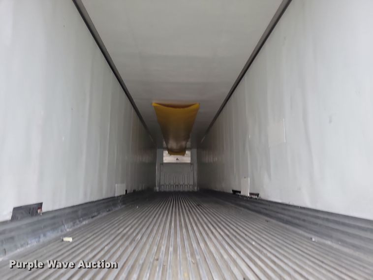 image for item DN4224 2016 Utility 3000R  refrigerated van trailer