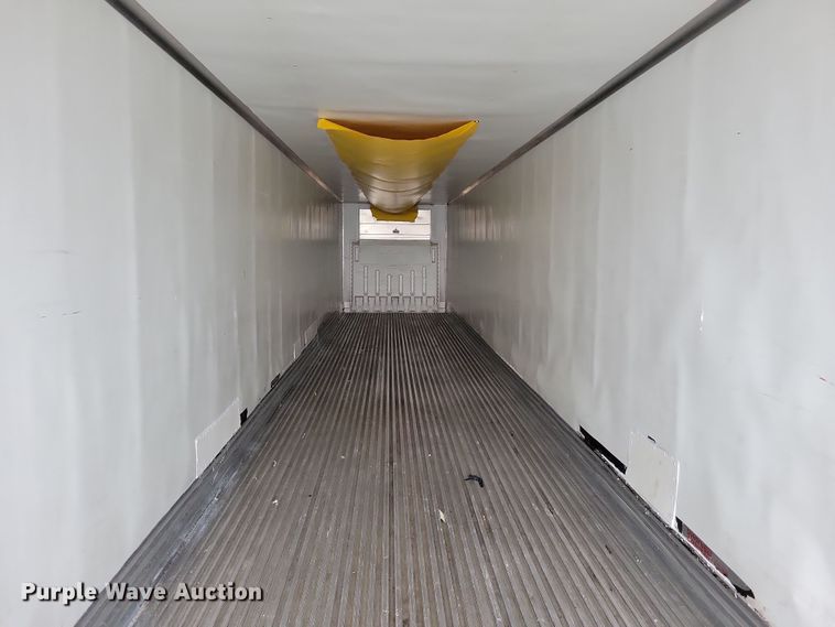 image for item DN4224 2016 Utility 3000R  refrigerated van trailer