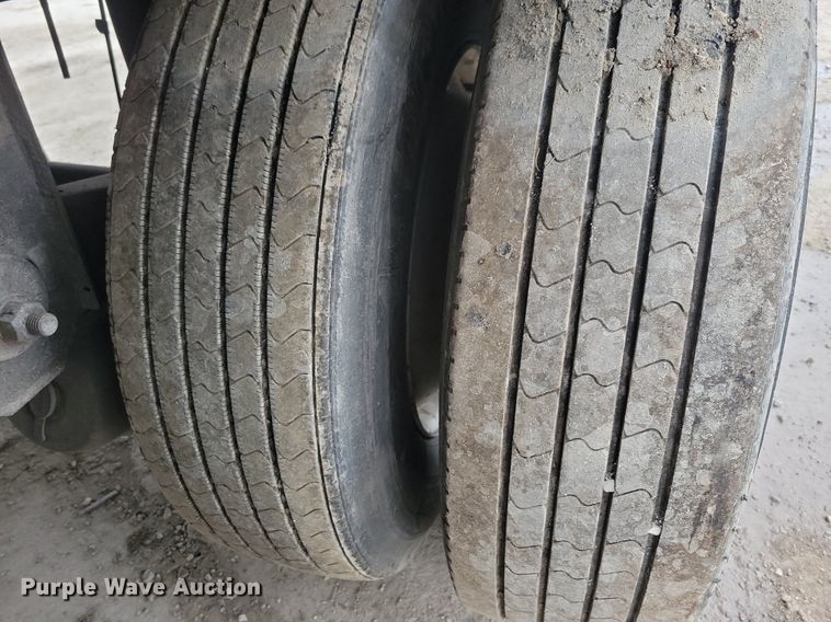 image for item DN4224 2016 Utility 3000R  refrigerated van trailer