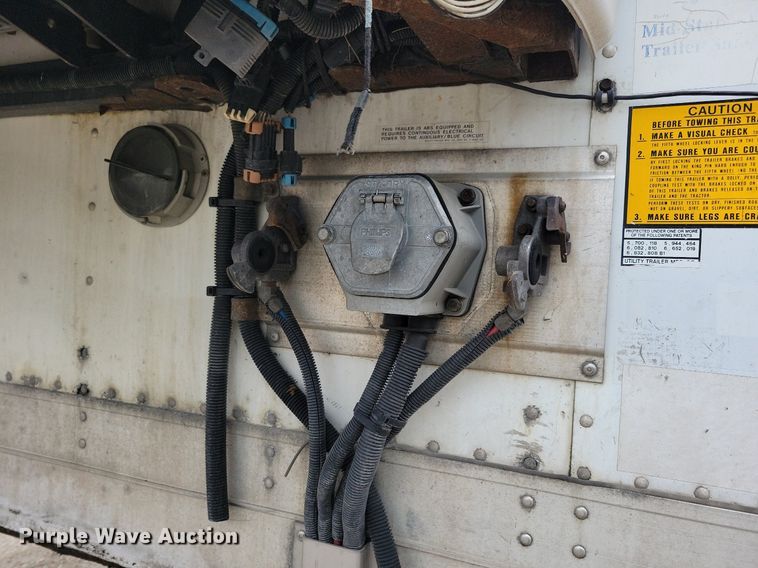 image for item DN4225 2008 Utility 3000R  refrigerated van trailer