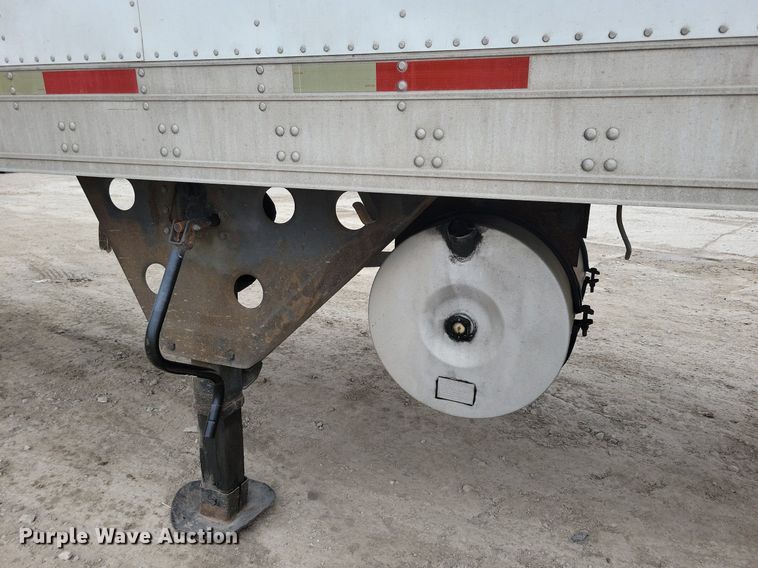 image for item DN4225 2008 Utility 3000R  refrigerated van trailer