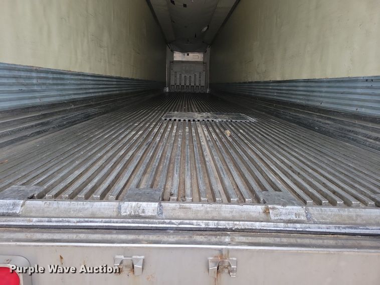 image for item DN4225 2008 Utility 3000R  refrigerated van trailer