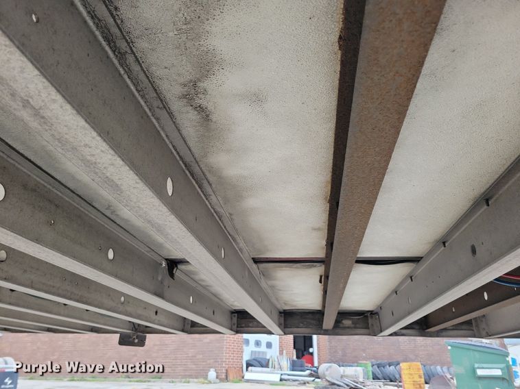 image for item DN4225 2008 Utility 3000R  refrigerated van trailer