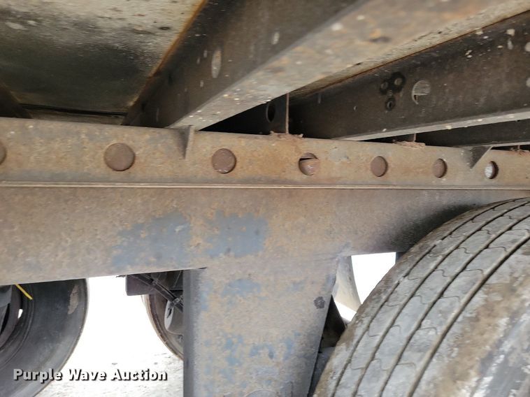 image for item DN4225 2008 Utility 3000R  refrigerated van trailer