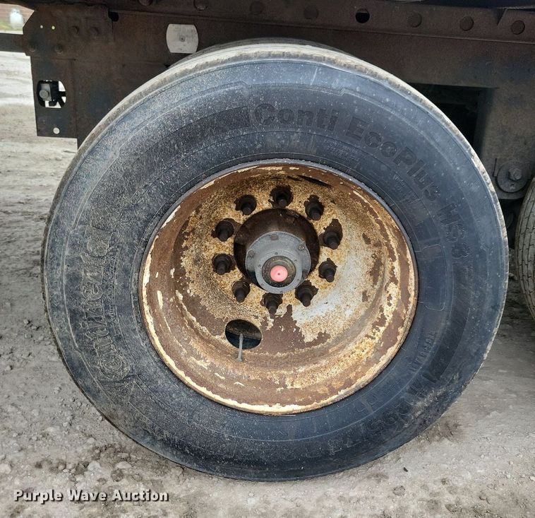 image for item DN4225 2008 Utility 3000R  refrigerated van trailer