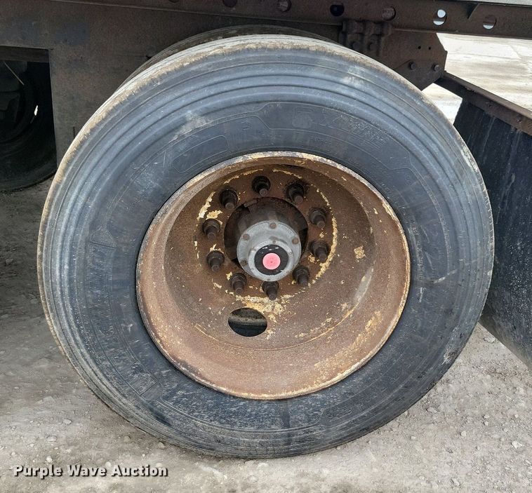 image for item DN4225 2008 Utility 3000R  refrigerated van trailer