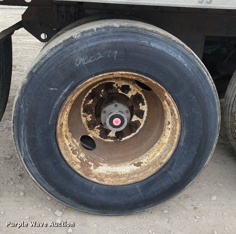 image for item DN4225 2008 Utility 3000R  refrigerated van trailer