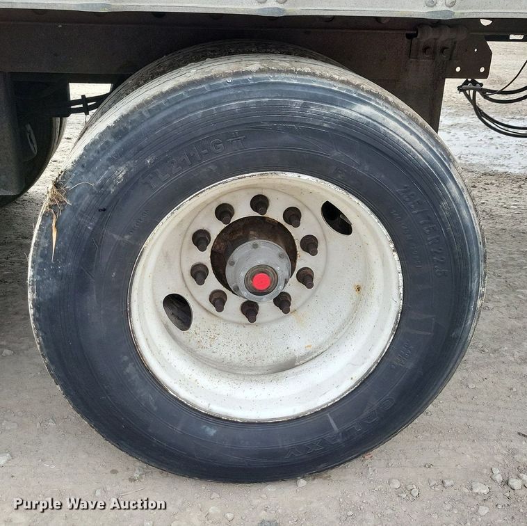 image for item DN4225 2008 Utility 3000R  refrigerated van trailer