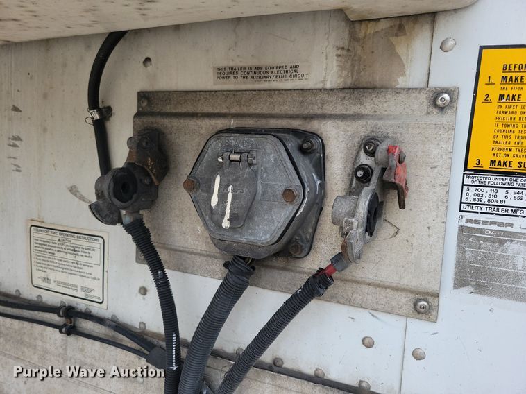 image for item DN4226 2006 Utility 3000R  refrigerated van trailer