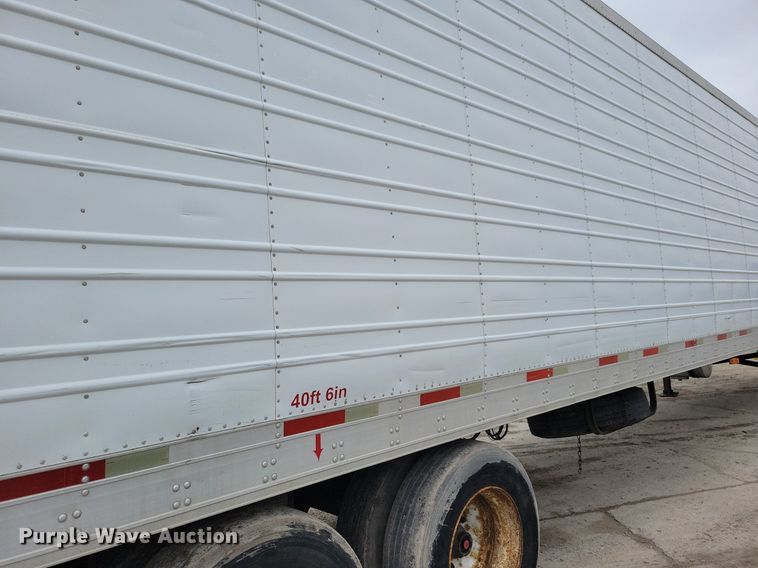 image for item DN4226 2006 Utility 3000R  refrigerated van trailer