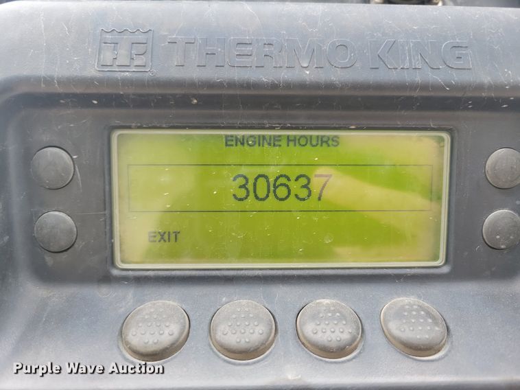 image for item DN4226 2006 Utility 3000R  refrigerated van trailer