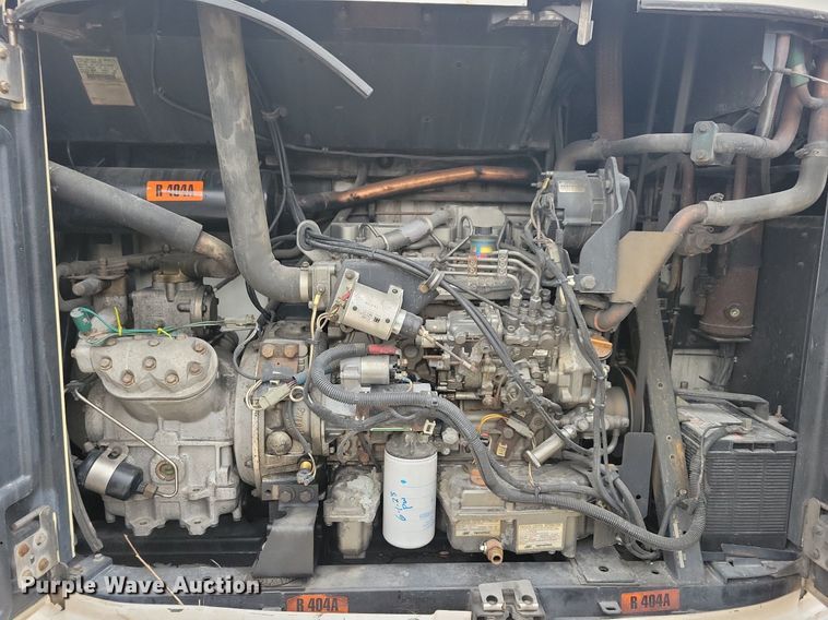 image for item DN4226 2006 Utility 3000R  refrigerated van trailer