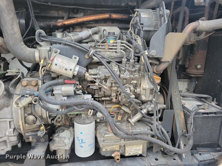 image for item DN4226 2006 Utility 3000R  refrigerated van trailer