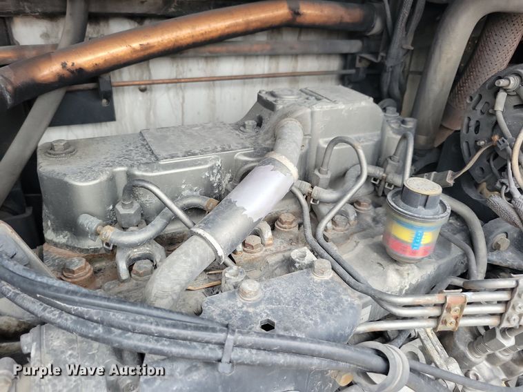 image for item DN4226 2006 Utility 3000R  refrigerated van trailer