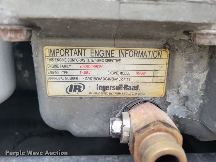 image for item DN4226 2006 Utility 3000R  refrigerated van trailer