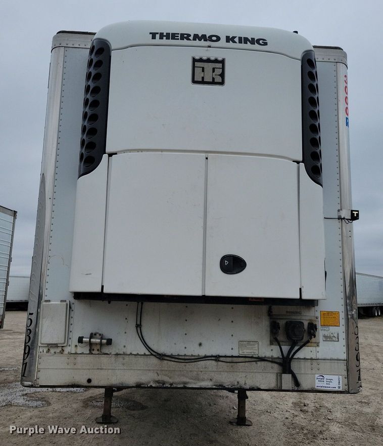 image for item DN4227 2006 Utility 3000R  refrigerated van trailer