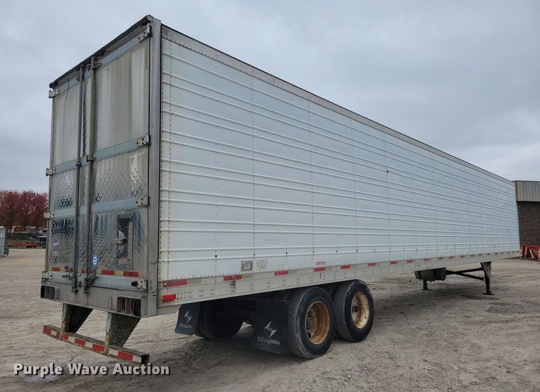 image for item DN4227 2006 Utility 3000R  refrigerated van trailer