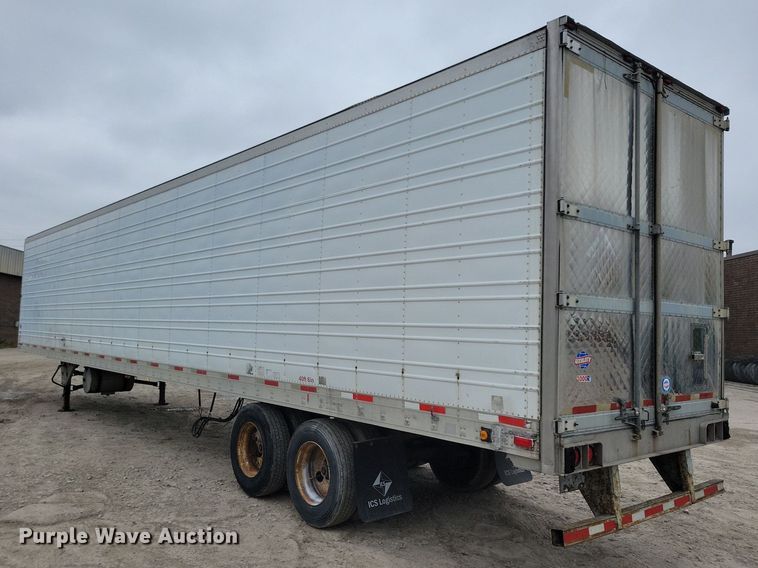 image for item DN4227 2006 Utility 3000R  refrigerated van trailer