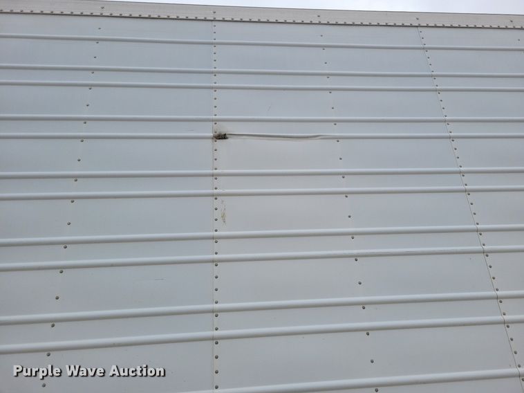 image for item DN4227 2006 Utility 3000R  refrigerated van trailer