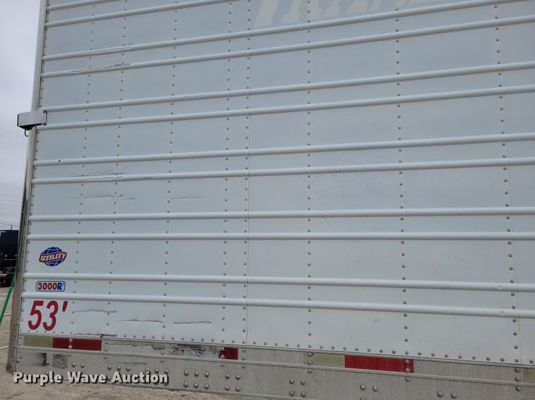 image for item DN4227 2006 Utility 3000R  refrigerated van trailer