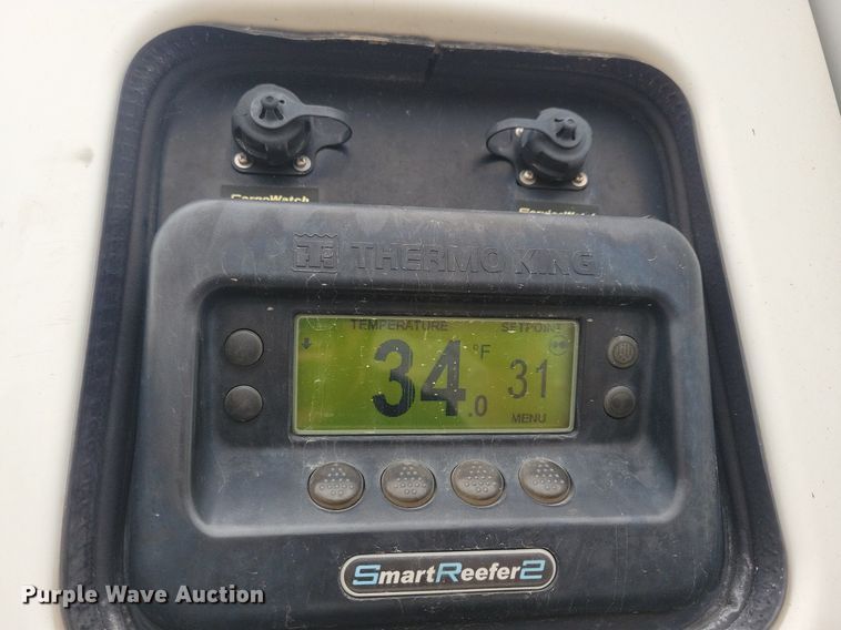 image for item DN4227 2006 Utility 3000R  refrigerated van trailer