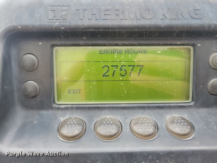 image for item DN4227 2006 Utility 3000R  refrigerated van trailer