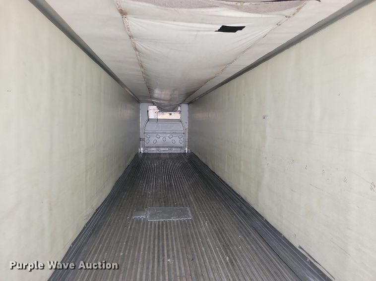 image for item DN4227 2006 Utility 3000R  refrigerated van trailer