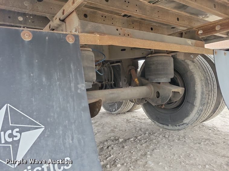 image for item DN4227 2006 Utility 3000R  refrigerated van trailer