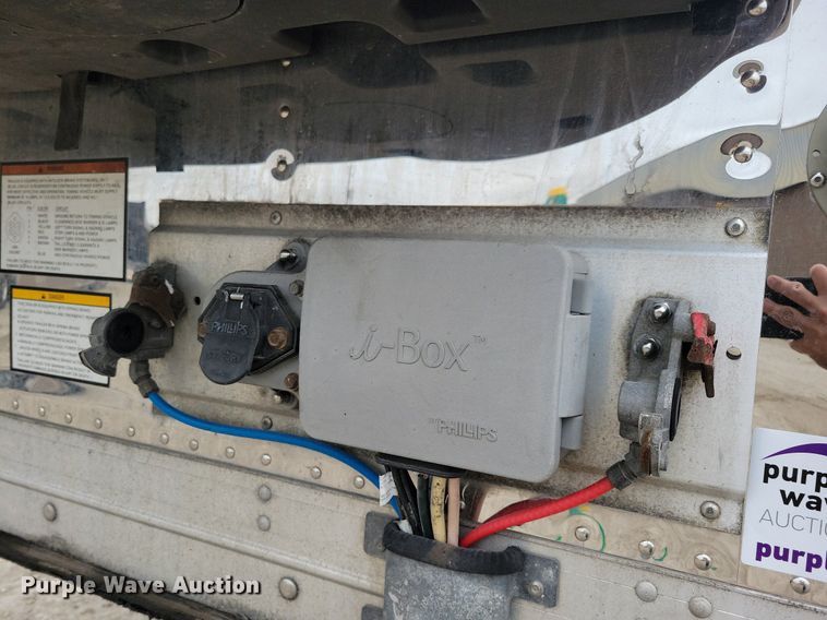 image for item DN4228 2017 CIMC Vanguard Cool Globe R8000B  refrigerated van trailer