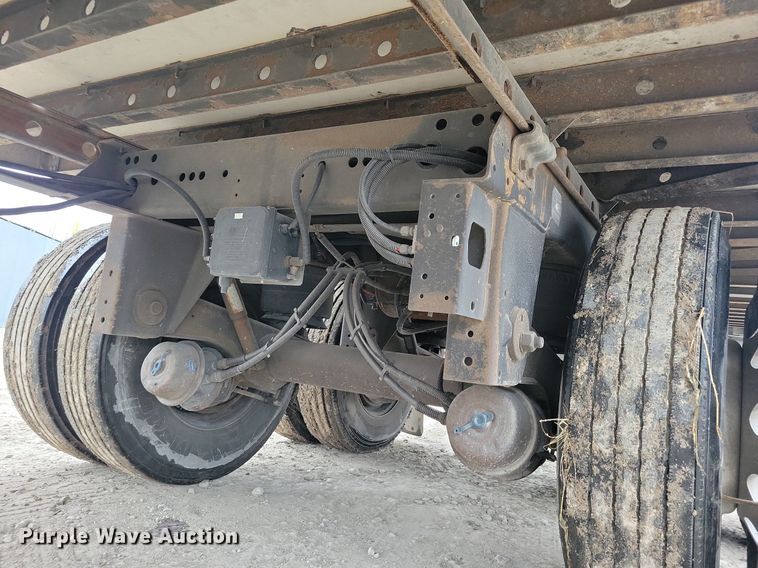 image for item DN4228 2017 CIMC Vanguard Cool Globe R8000B  refrigerated van trailer